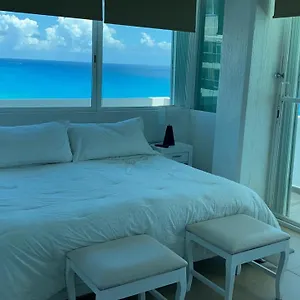 https://oleo1803.quintano-roohotels.com